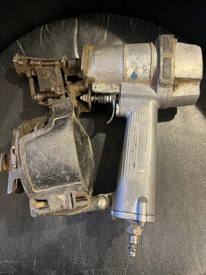 METABO NV45AB2 ROOFING NAILER (FC1005298) - Image 1 of 4