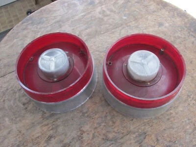 PAR DE LENTES DE LUCES TRASERAS ORIGINALES CON ADORNOS DE PLÁSTICO 1958 1959 FORD THUNDERBIRD Foto 1 de 4
