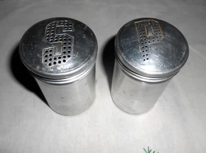 SET OF 2 Vintage Retro Aluminum SALT & PEPPER SHAKERS 3” Tall Antique Kitchen - Picture 1 of 4