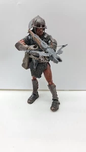 Lord of the Rings Crossbow Uruk Hai Action Figures toybiz - Picture 1 of 9
