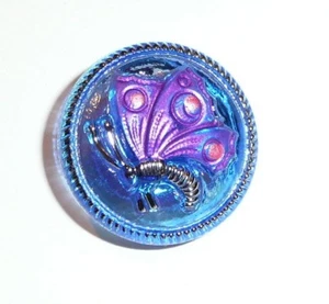 Cobalto con aleta AB con botón de vidrio checo mariposa púrpura y plateado 18 mm pintado a mano - Imagen 1 de 6
