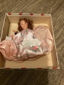 Nancy Ann Bilderbuch Puppe #183 "Donnerstagskind hat weit vor sich" - Bild 1 von 3