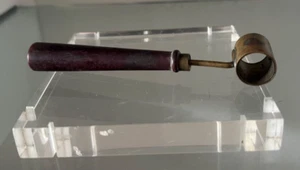🔴 Misurino PROIETTILE polvere da sparo per vetrina ottone manico legno VINTAGE - Imagen 1 de 7