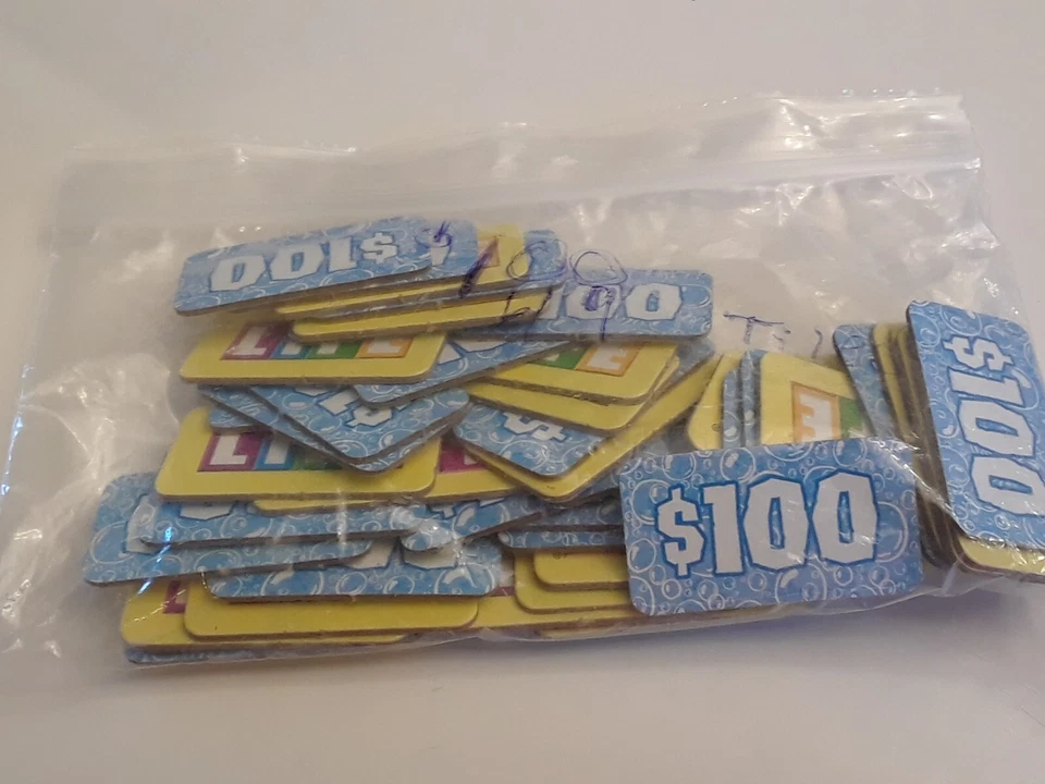 The Game Of Life Game Spongebob Squarepants Replacement Life Piece Token 2005 MB - Image 1 of 1