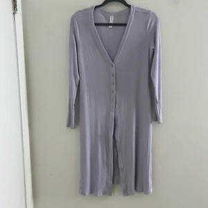 DAILY PRACTICE Anthropologie Damen Strickjacke Pullover lang Medium lila gerippt - Bild 1 von 12