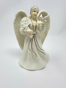 Carlton Cards Wedding Angel w/ Doves Roses Musical Figurine "Silent Night" 