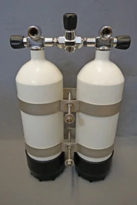 Doppelpack 6 Liter 232bar Druckluft mit absperrbarer Brücke 186mm - Picture 1 of 2