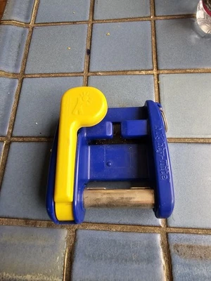 MIGHTY TITE Ultimate Child Safety Baby Booster Car SeatBelt Restraint Tightener - Image 1 of 2