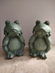 2 Green Concrete Garden Frog Statues 3.5” New w/Flaws - Picture 1 of 5