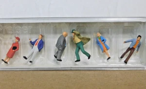 Figuras Passe-by Preiser 10124 1/87 HO NUEVAS EN CAJA - Imagen 1 de 4