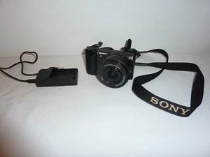 Sony ILCE 5100 Kamera mit 16-50mm OSS Objektiv neuer Akku + Ladegerät - Bild 1 von 11