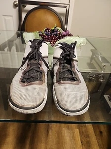 Size 11 - Nike Kyrie Flytrap 4 Wolf Grey White - Picture 1 of 9