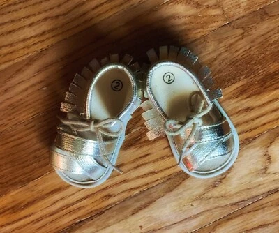 金色金属条纹交叉带和领带凉鞋柔软鞋底婴儿婴儿尺寸 3-6 M — 第 1/4 张图片