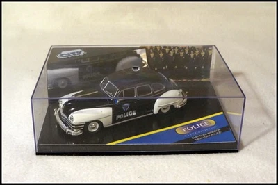 城市 1947 年克莱斯勒温莎纽约市警车展示盒 1:43 #Z939 — 第 1/4 张图片