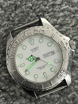 Casio Hombre Buzo Día Fecha 100M Vintage Plateado Acero Inoxidable Analógico MTD-1024 Foto 1 de 4