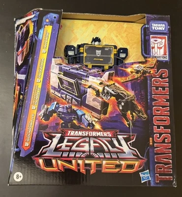 Transformers Legacy United G1 Universe Soundwave and 3 cassettes – NEW, sealed - Image 1 of 4