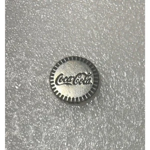 Coca-Cola Commemorative Coin Rare! Shared In Over 200 Countries Collectible - Picture 1 of 3