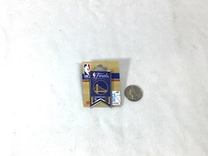 New 2022 NBA Finals Banner Team Logo Pin Golden State Warriors FREESHIP - Picture 1 of 1