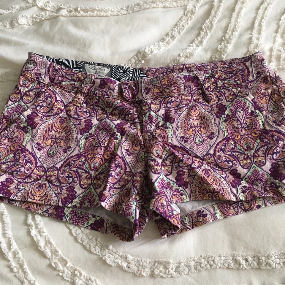 Mujer Volcom Frochickie 2.5 Corto Púrpura Paisley Talla 1, Y2K Foto 1 de 4