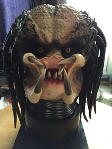 Predator 3D Ultimate Hunting Trophy Head Bust 4Disc Blu-ray Collection :JP - Picture 1 of 7