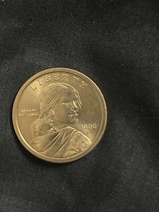 2000 P Sacagawea One Dollar Coin US Liberty - Picture 1 of 2