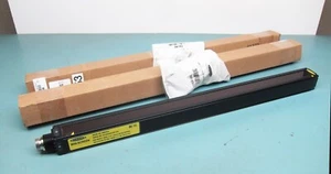 Lot of 2 Banner MSE2024 Mini Screen Light Curtain Emitter 20" New In Box - Picture 1 of 6