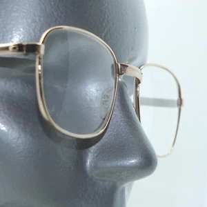 Occhiali da Lettura Basic Quadrati Semplici Montatura in Metallo Oro +Lente 3,00 - Foto 1 di 1