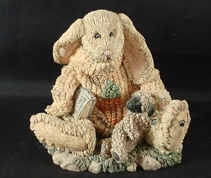 BOYDS Bears & Friends Rabbit w lamb Figurine, 1993 Style #2011 - Picture 1 of 3