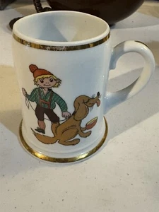 Kaiser, West Germany, porcelain child's mug with designs - Picture 1 of 4