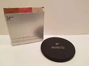 It Cosmetics- Your Most Beautiful You Anti-Aging Bronzer, Luminizer, Blush Palet - Picture 1 of 4