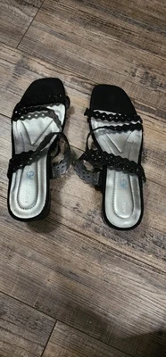 Andrew Gellar Vinnie Sandal Black Strappy Womens Size 8M New No Box.     Box37 - Image 1 of 4