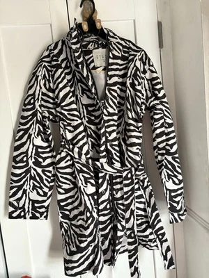 Etage Woman’s Zebra Print Waterproof Trenchcoat Uk Size 18 (46) BNWT - Image 1 of 4