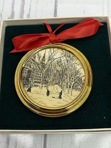 SHREVE, CRUMP & LOW Tono Dorado Antiguo Boston Adorno de Navidad con Caja De Colección 1990 - Imagen 1 de 9