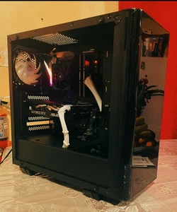 Gaming PC - Picture 1 of 8