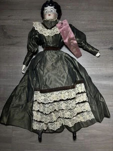 Poupée ancienne biscuit 23 pouces belle robe fait main etc… 1ère place lauréate du prix ! - Photo 1/7