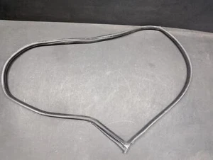 Front Right Door Body Weatherstrip 2017 Chevrolet Camaro 84160282 2016 - 2022 - Picture 1 of 7