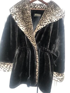 Monterey Fashion Cheetah/Leopard Print Faux Fur Coat Hooded Womens Size Medium M - Picture 1 of 11