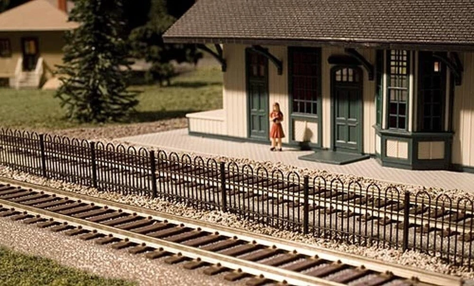 Atlas 774 HO Hairpin Style Fence Kit New Free Shipping - Image 1 of 1