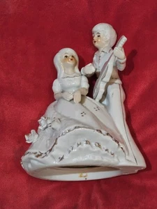 Porcelain Figurine Vintage Beloved Collectible Display Home Decor 18x13x13cm - Picture 1 of 2