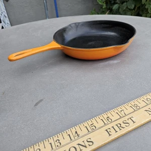 Vtg Le Creuset France Cast Iron Enamel #23 Skillet Pan 9" Flame Orange - Picture 1 of 14