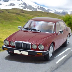 Jaguar XJ Series III 1979 dunkelrot Modellauto 1:18 MCG - Bild 1 von 6