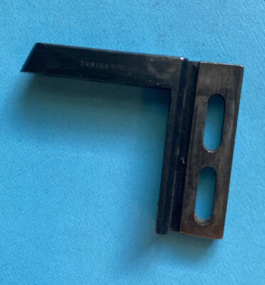 *USADO* 149108-SINGER-SOPORTE DE 4 AGUJEROS-PARA MÁQUINAS DE COSER-ENVÍO GRATUITO* Foto 1 de 3