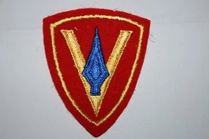 ORIGINAL US WW2 BRITISH MADE 5TH USMC MARINE CORPS DIVISION PATCH ON FELT - Picture 1 of 1