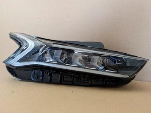 OEM 92102-L3000 Kia K5 Composite Assembly RH Right Side Passenger Side Headlight - Picture 1 of 20