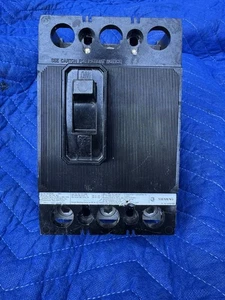 SIEMENS,QJ23B200,INTERRUTTORE DI CIRCUITO 200A 240V 3P - Foto 1 di 7