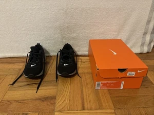Nike Legend React Zapatos para Correr Negros Metálicos Dorados AA1626 004 Mujer Talla 9 W Caja - Imagen 1 de 19
