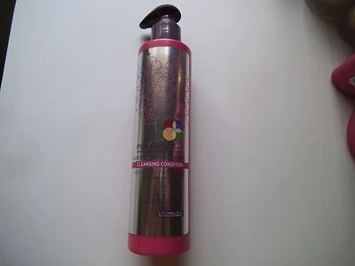 Pureology smoothing perfection CLEANSING CONDITION 8.5 oz / 250 ml NEW - Image 1 of 2