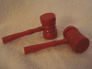 Vintage....Plastic...Red Auction Mallets.....Salt & Pepper Shakers - Picture 1 of 2