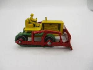 MATCHBOX LESNEY #18a CATERPILLAR BULLDOZER ORIGINAL WITH NEW TREADS NEAR MINT - Picture 1 of 13