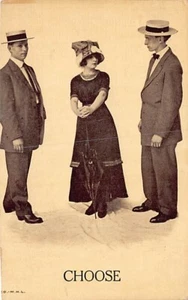 Postcard: Choose, Woman with Two Men, Photo, DB 1910's - Picture 1 of 2